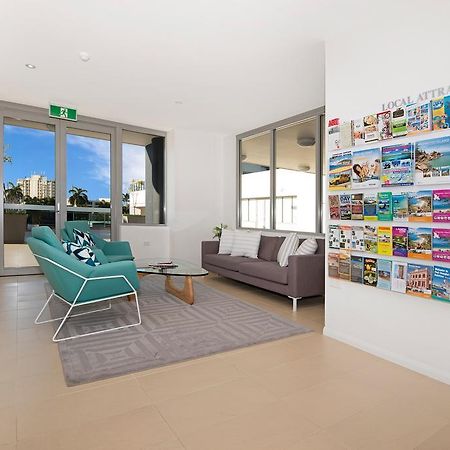 Allure Hotel & Apartments Таунсвил Екстериор снимка