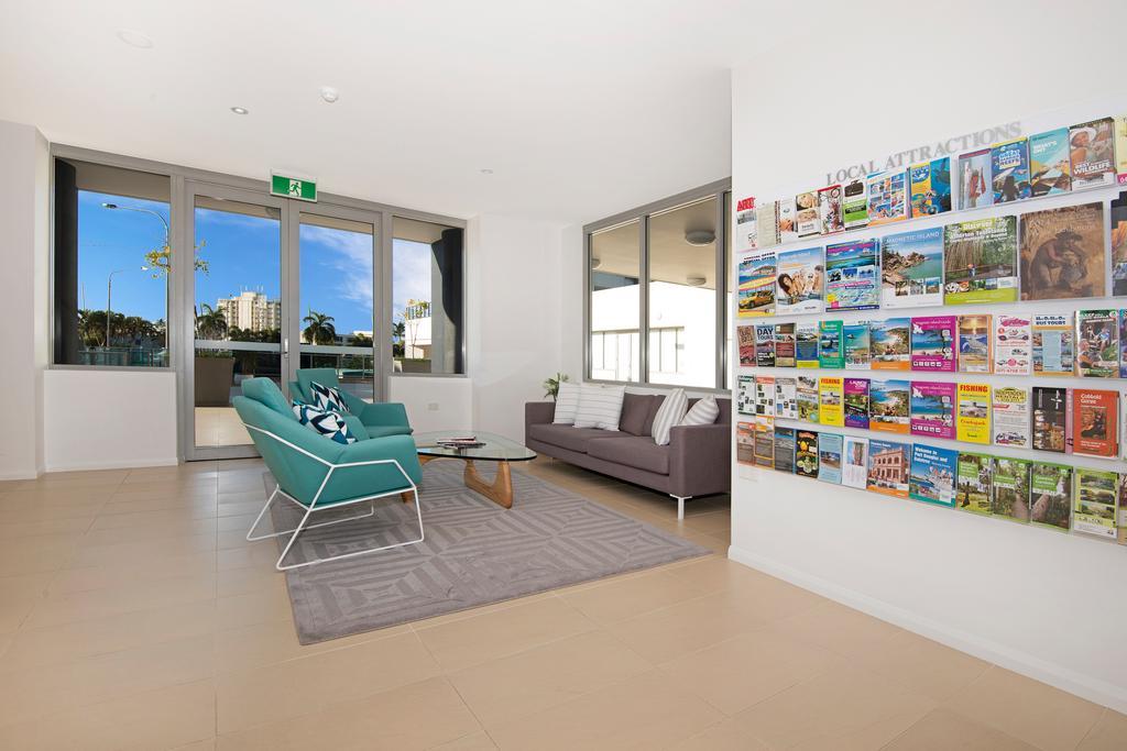 Allure Hotel & Apartments Таунсвил Екстериор снимка