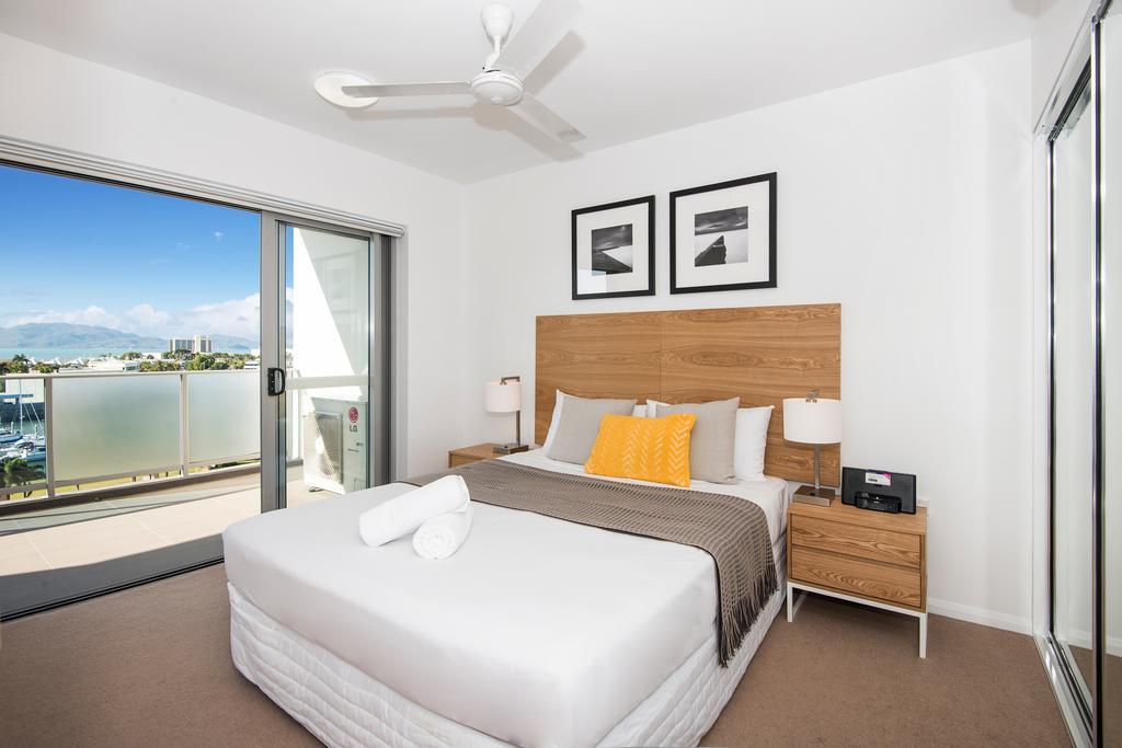 Allure Hotel & Apartments Таунсвил Екстериор снимка