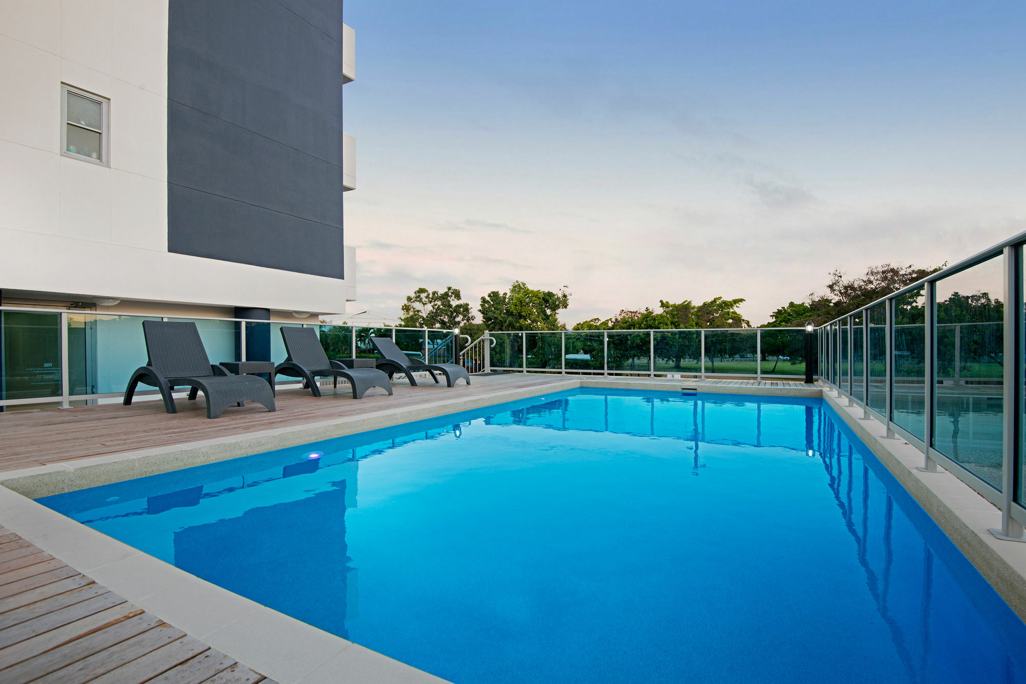 Allure Hotel & Apartments Таунсвил Екстериор снимка