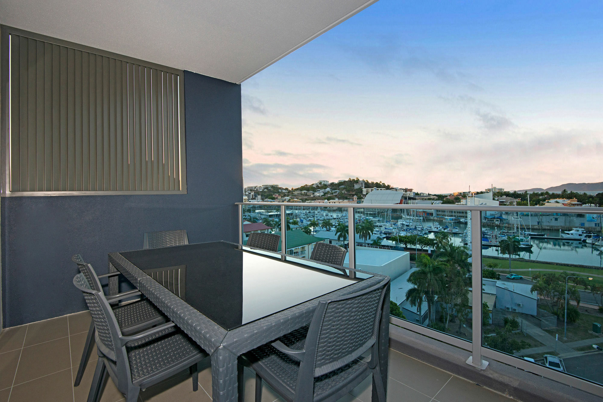 Allure Hotel & Apartments Таунсвил Екстериор снимка